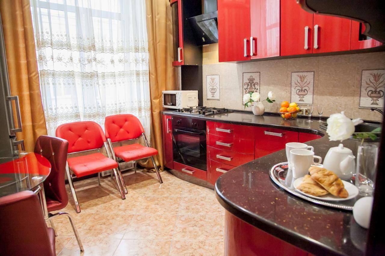 Real Home Apartments In Kiev Center Екстериор снимка